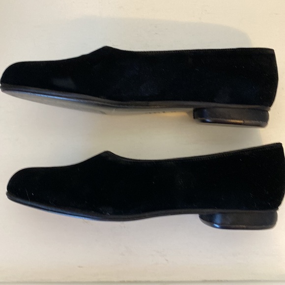 Giorgio Armani Black Velvet Loafer 37.5 - Picture 2 of 6